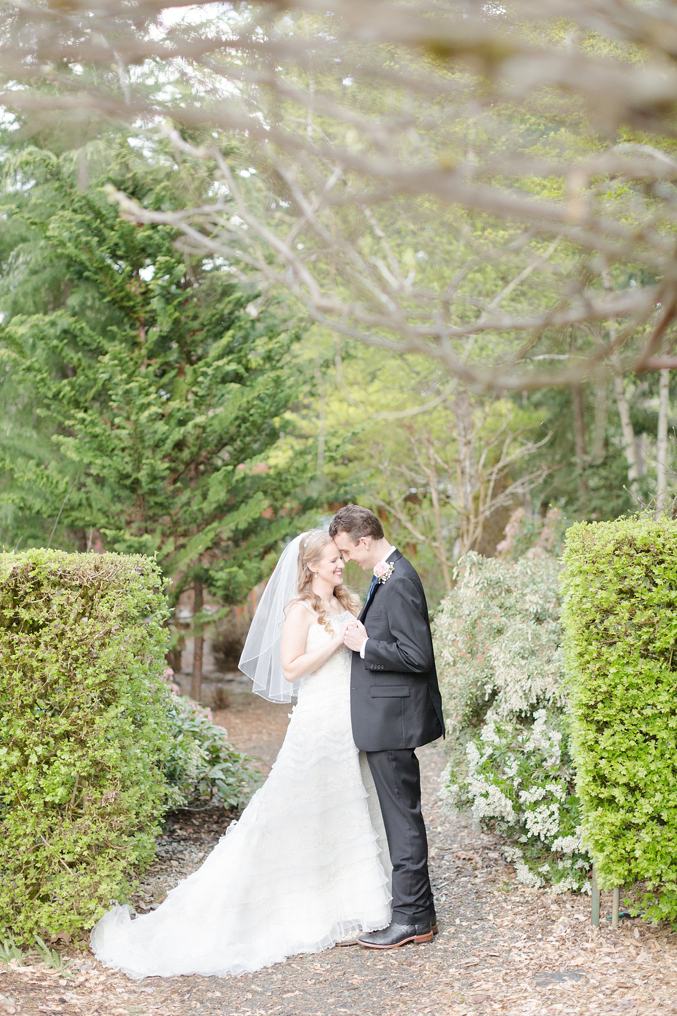 pink-roseburg-wedding