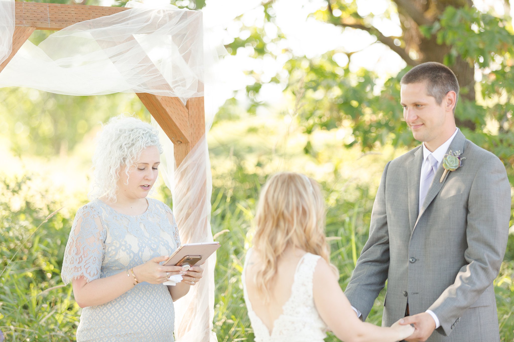 Red Barn Studio Ceremony | Oregon Wedding Photographer | Kelby Maria Photography